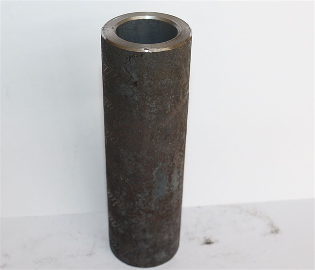 百色<font style='color:red'>冷挤压钢筋套筒</font>长期加工